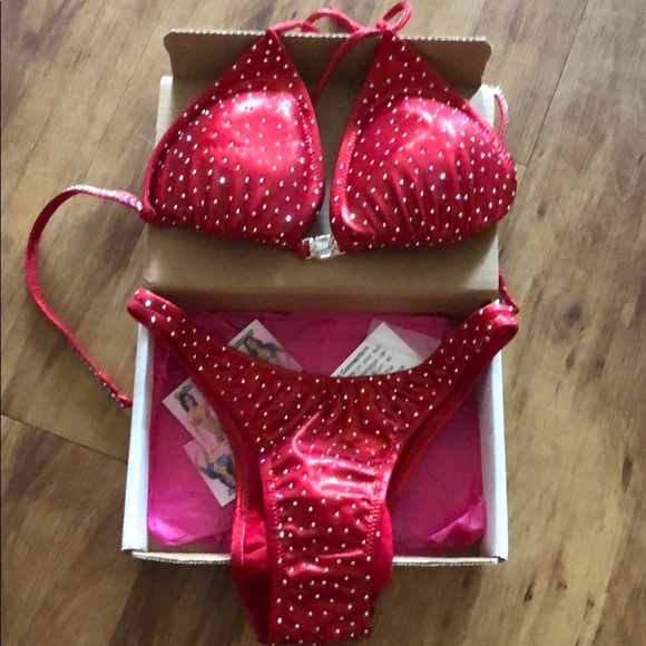 Bikini competition suit - Picture 2 of 5